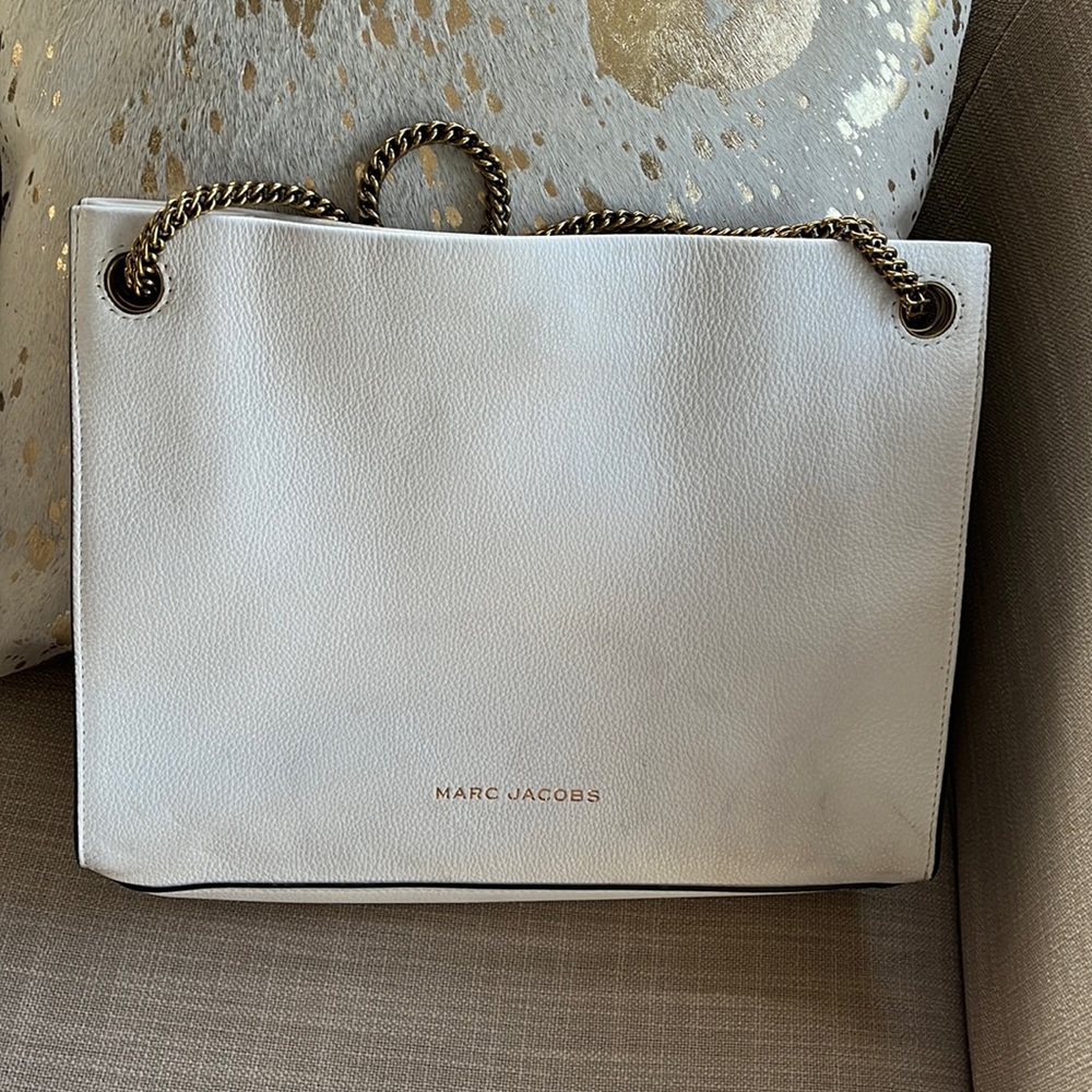 Marc Jacobs white leather purse